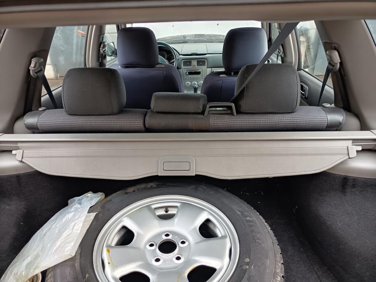 Subaru Forester SG original Laderaumabdeckung Rollo Baujahr 2005