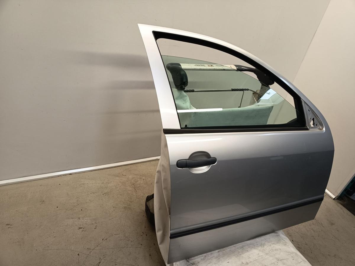 Skoda Fabia 6Y orig Tür vorn rechts Beifahrerseite LF7T Silber Bj 2006