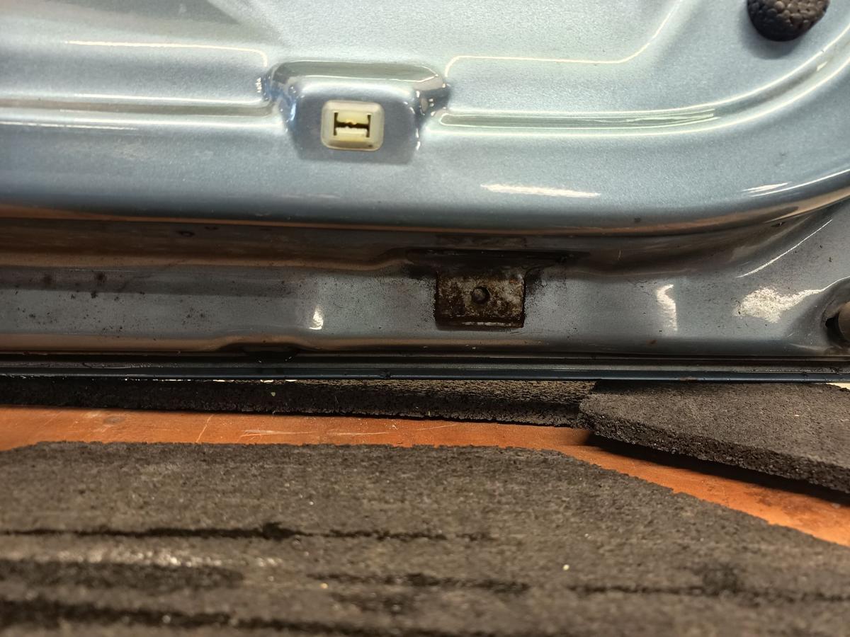 Skoda Fabia 5J original T&uuml;r vorne rechts LF5X Grau Baujahr 2009