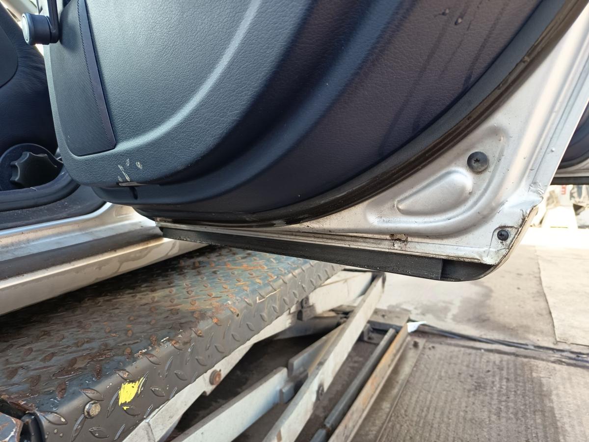 Audi A4 B6 Limo original T&uuml;r hinten rechts Fond Y7W Lichtsilber Bj 2003