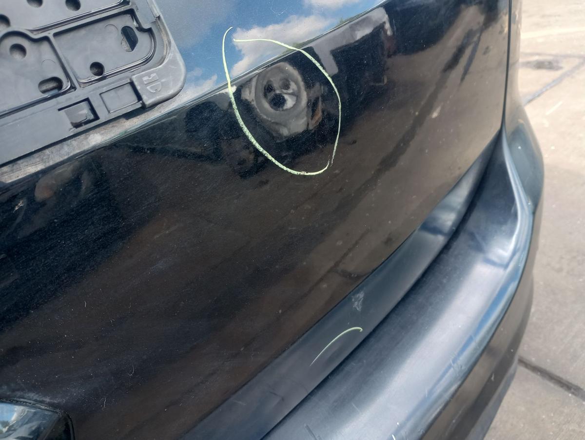 Ford Grand C-Max II orig Heckklappe mit Scheibe Kofferraum Schwarz Bj 2012
