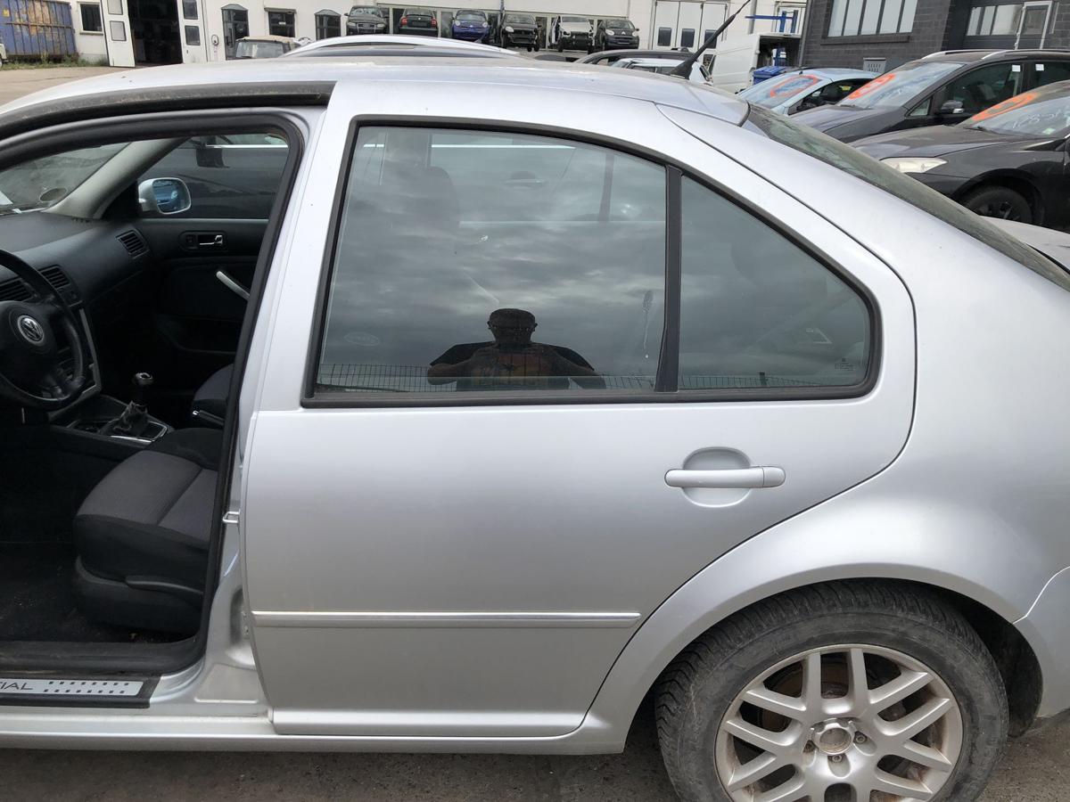 VW Bora 1J T&uuml;r hinten links Fondt&uuml;r nur Limo LA7W Reflexsilber Metallic Rohbau