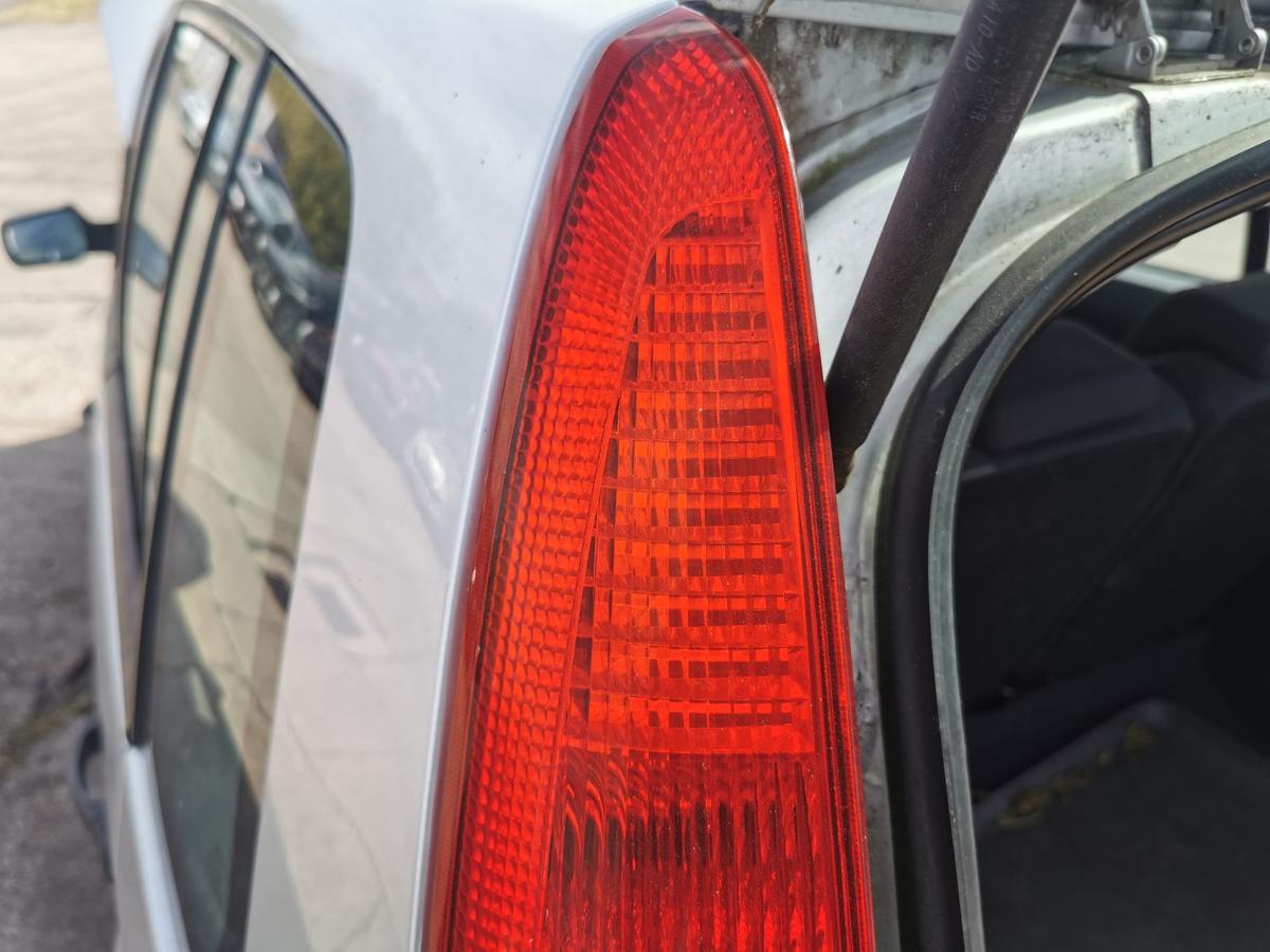 Ford Fusion JU2 Rückleuchte Schlussleuchte Rücklicht Lampe hinten links bis 05