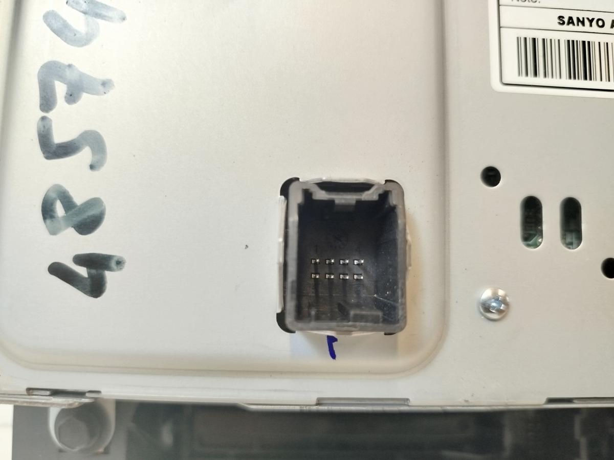 Opel Astra J Caravan Display Anzeige Monitor BIldschirm Radio 600CD OEM