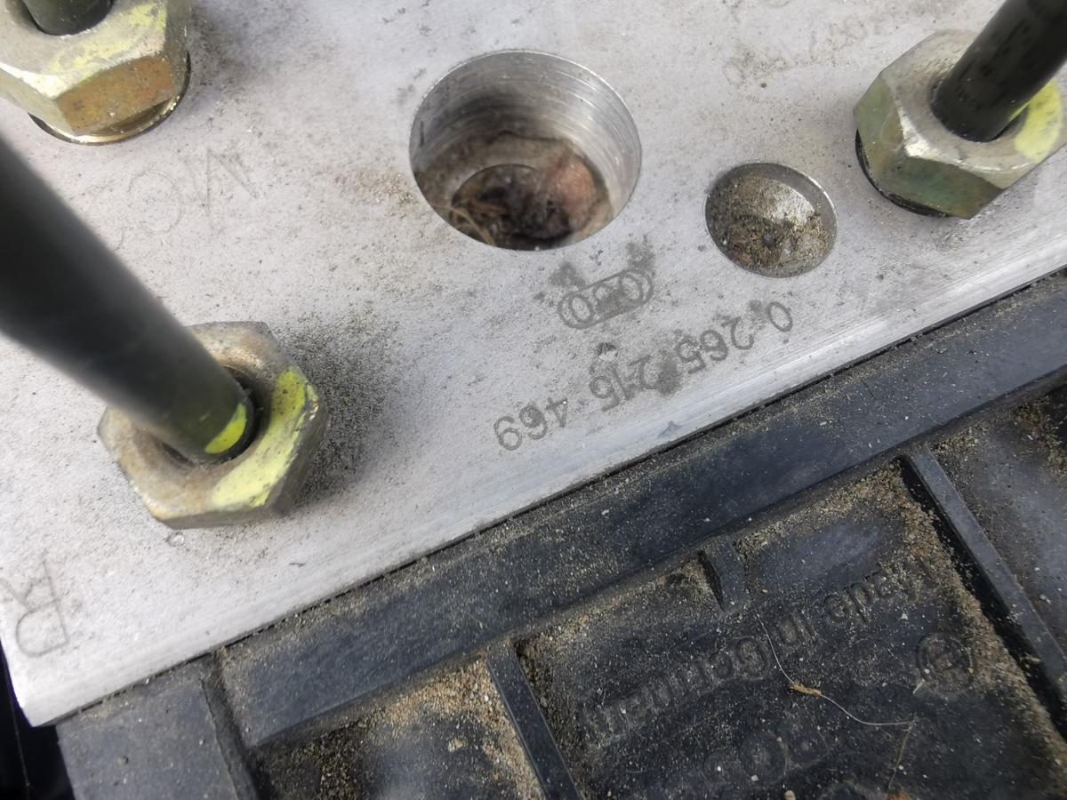 MG Rover TF RD ABS Hydroaggregat Pumpe Block Steuerteil Bosch MG Rover TF RD ABS Hydroaggregat Pumpe Block Steuerteil Bosch