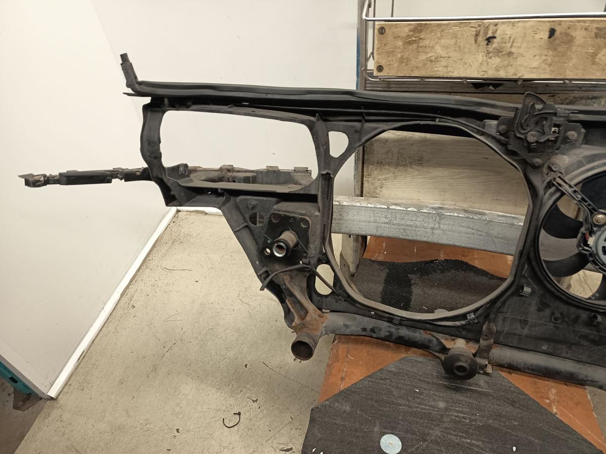 VW Passat 3B original Schlosstr&auml;ger Frontverkleidung 1.8l 92kW Benzin Bj 1998