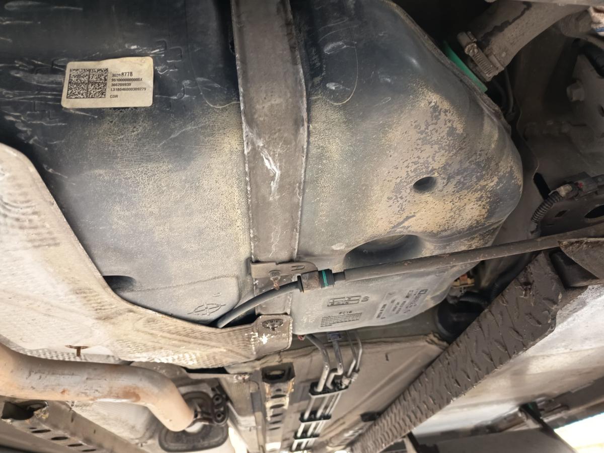 Opel Astra K original Tank Kraftstoffbeh&auml;lter 1.4l 92kW Benzin Bj 2018