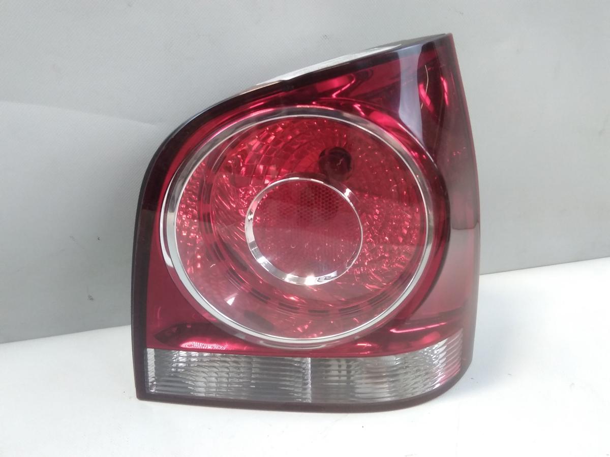 VW Polo 9N3 original R&uuml;ckleuchte Heckleuchte Schlussleuchte rechts 5t&uuml;rig BJ2006