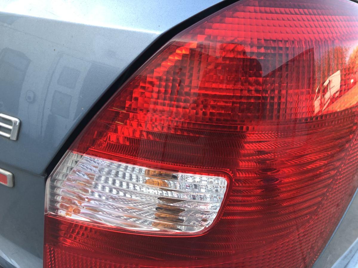 Skoda Fabia II 2 Typ 5J R&uuml;ckleuchte rechts R&uuml;cklicht Heckleuchte Kombi