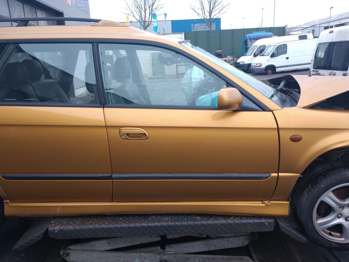 Subaru Legacy 3 original Tür vorn rechts Beifahrer 82H Savannegold Bj 1999