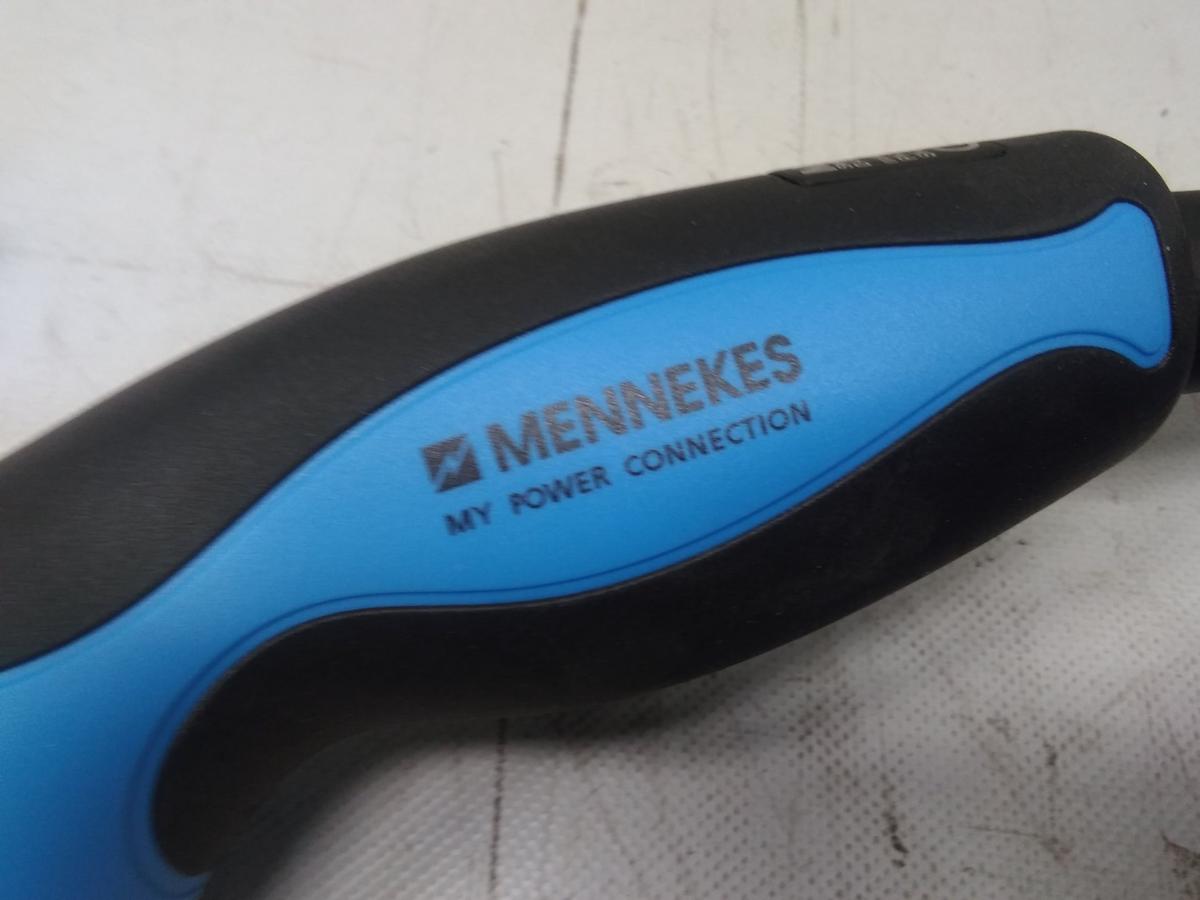 Tesla Model Y Ladekabel 4 Meter 1039810-01-A Menekes 36213/3P+N