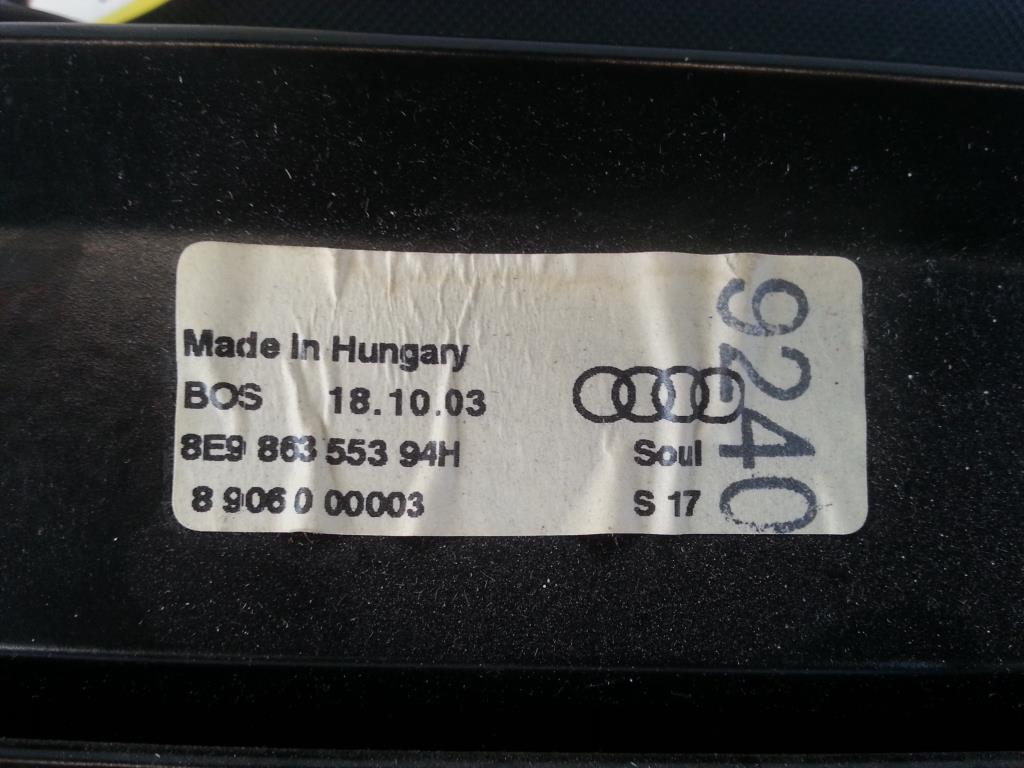 Audi A4 8E Avant Rollo Kofferraum Laderaumabdeckung 8E9863553