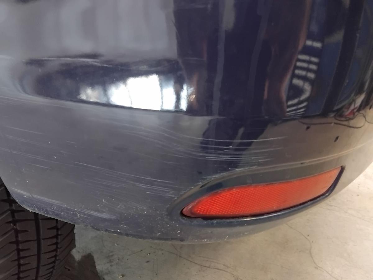 Dacia Logan Kombi Facelift original Sto&szlig;f&auml;nger Sto&szlig;stange hinten BJ2010 OVD42 blue navy uni