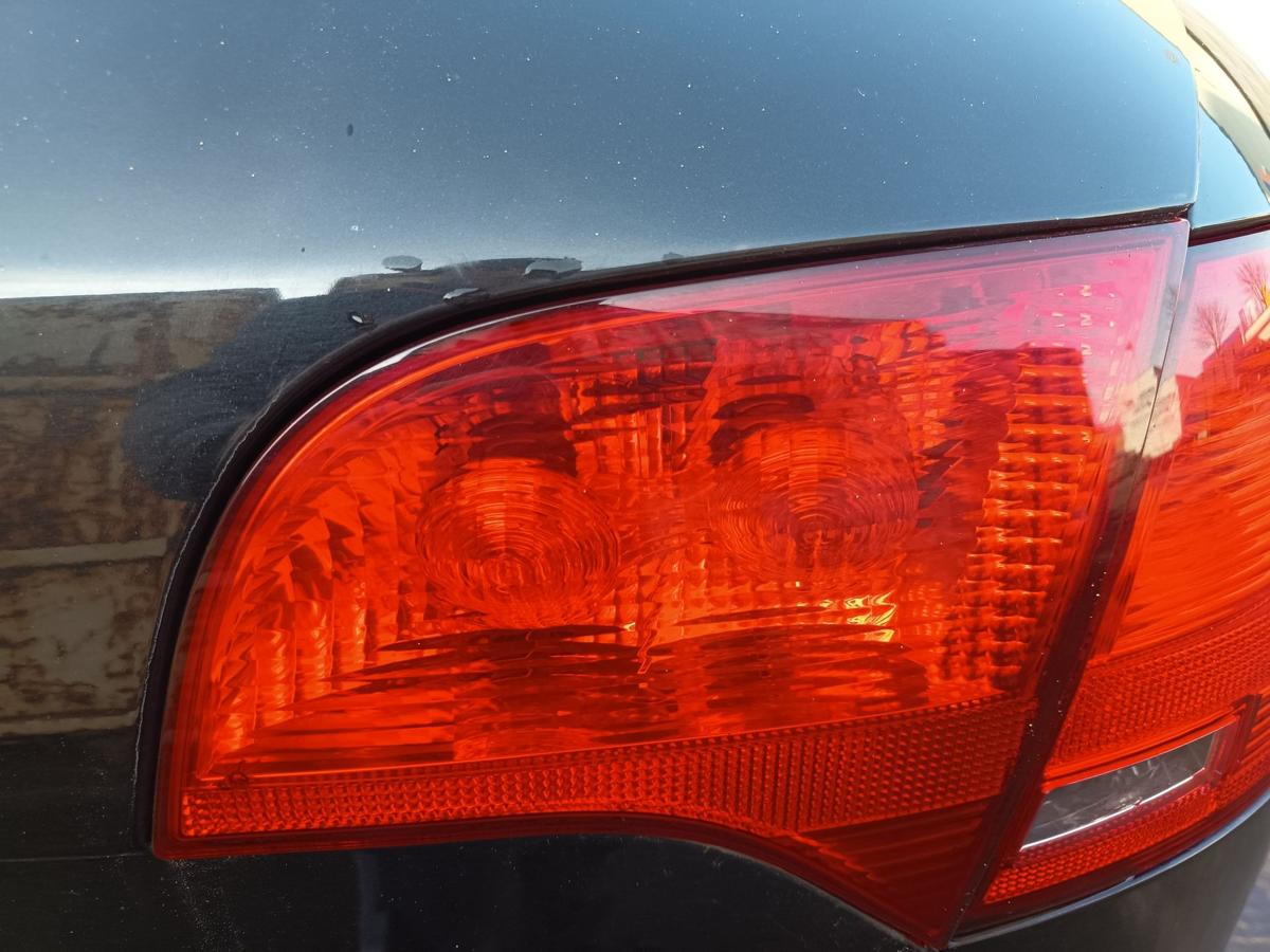 Audi A4 B7 Avant original R&uuml;ckleuchte rechts innen Heck Schluss Licht Bj 2006