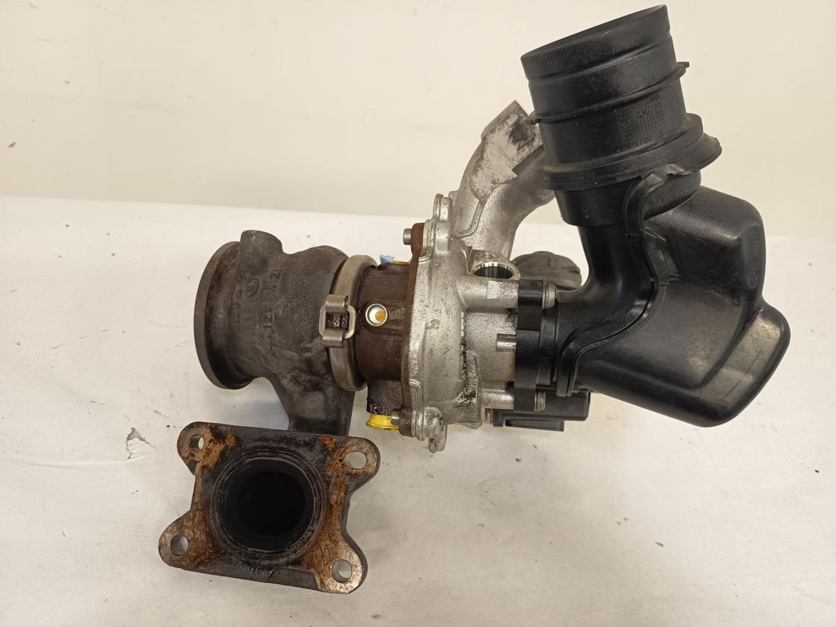 Seat Leon ST 5F originaler Turbolader mit Krümmer 04E145721B 1,4L 110KW Bj 2015