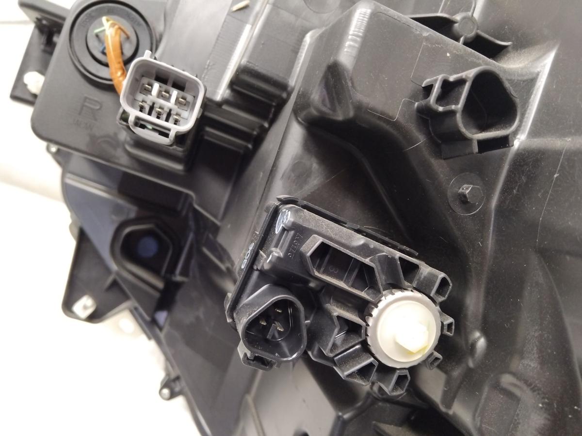 Mitsubishi Eclipse Cross original LED Scheinwerfer rechts Facelift ab 03/2021