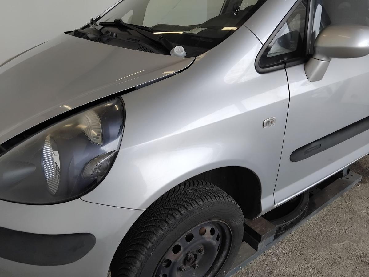 Honda Jazz GD orig Kotfl&uuml;gel vorn links satinsilber NH623M mit Blinker BJ2005