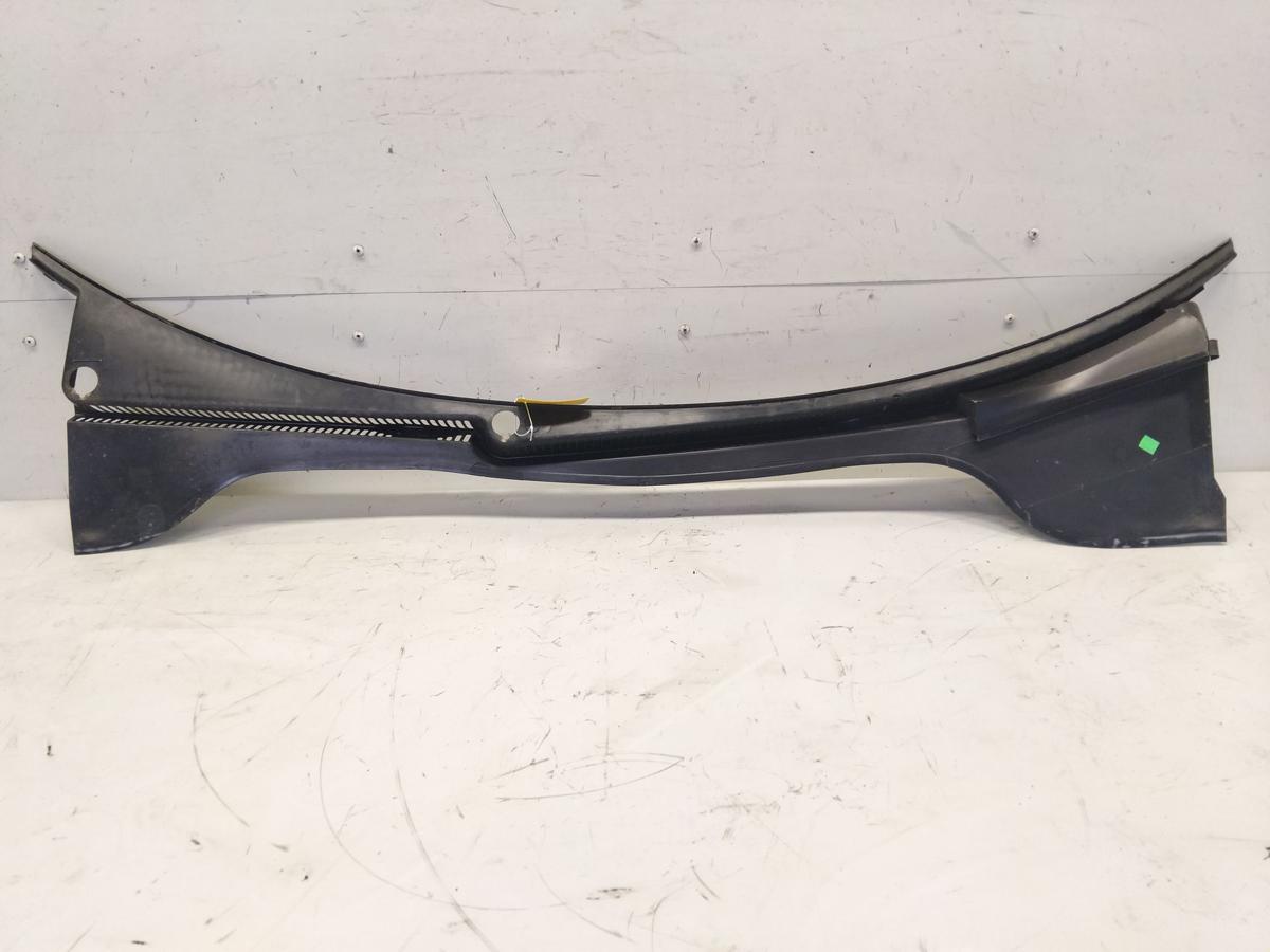 VW Golf 6 original Plastikabdeckung Windlauf Wasserkasten Bj.2009