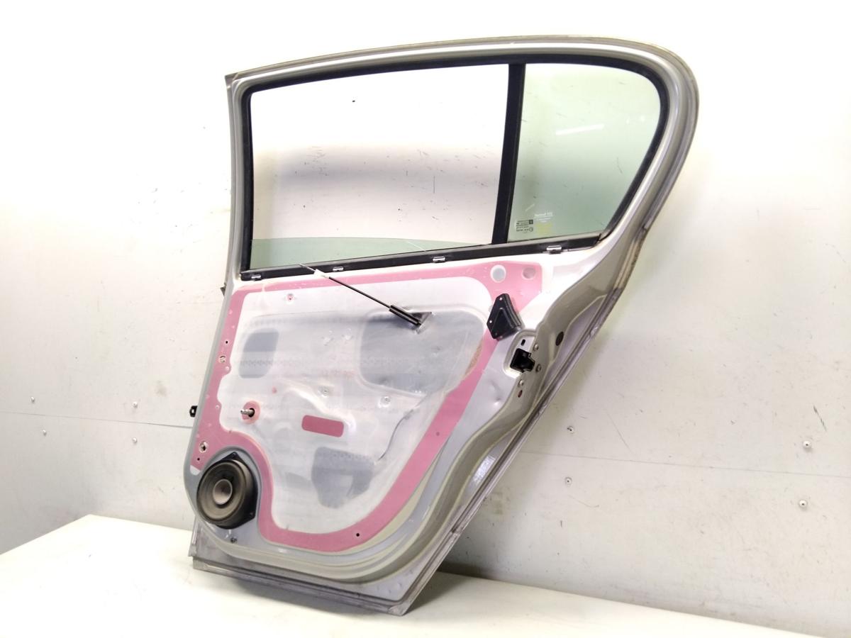 Opel Astra H Tür hinten rechts 5-türig Fliessheck 1RU Pannacotta BJ2004