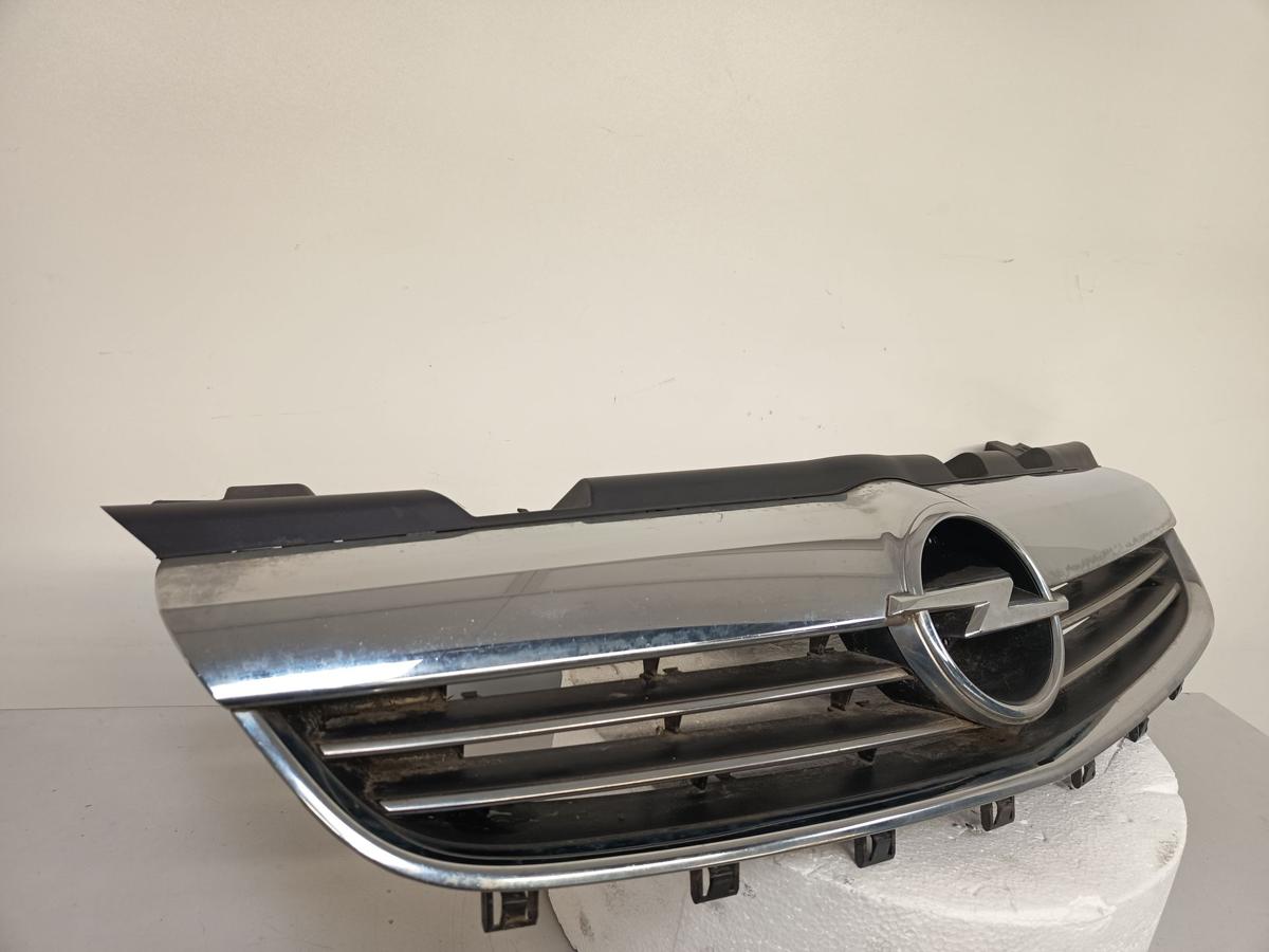 Opel Zafira B orig Kühlergrill Frontgrill mit Emblem Chrom Bj 2008