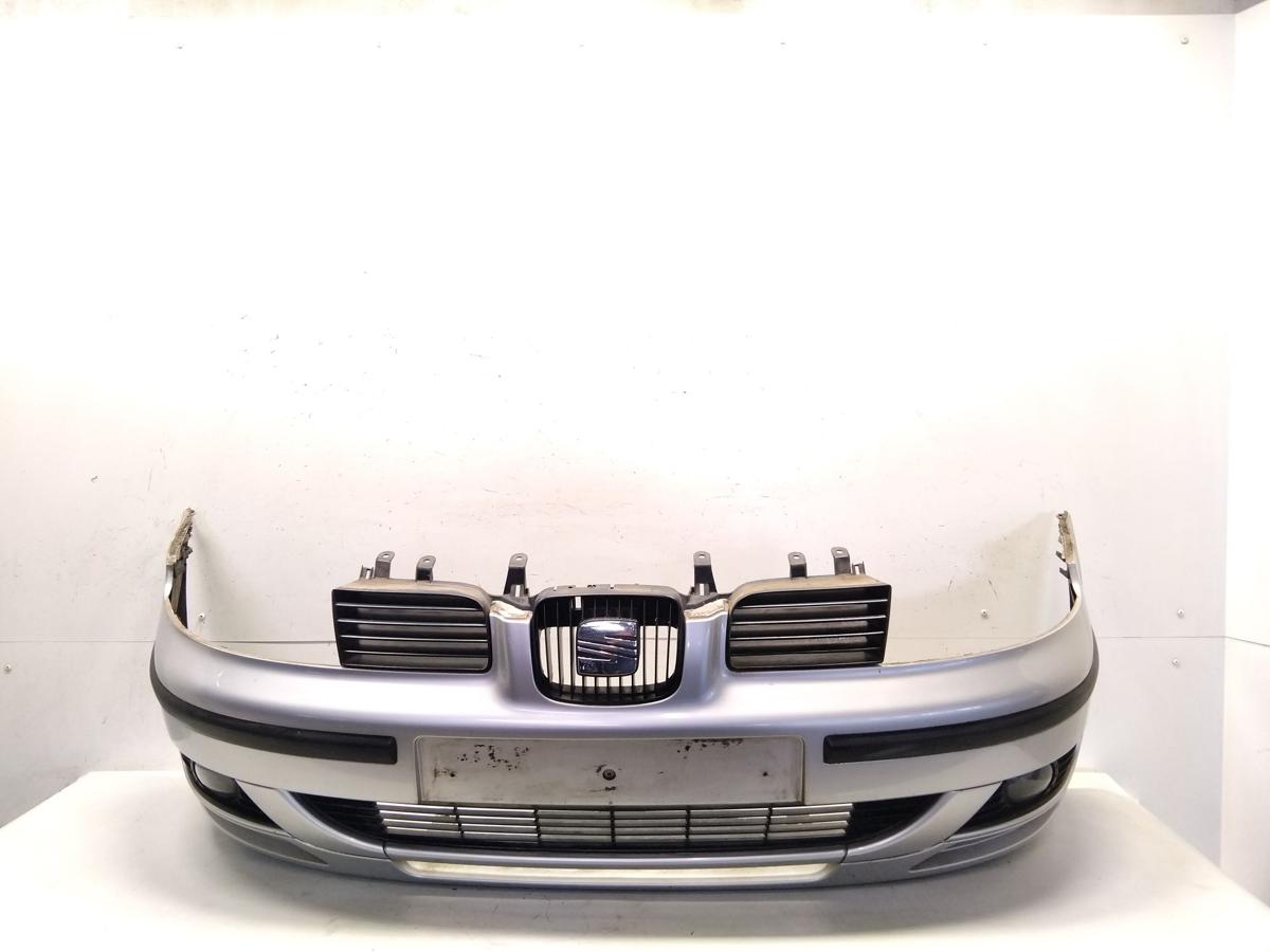 Seat Toledo 1M original Sto&szlig;f&auml;nger Sto&szlig;stange vorn LS7N arktisgraumet. BJ2003