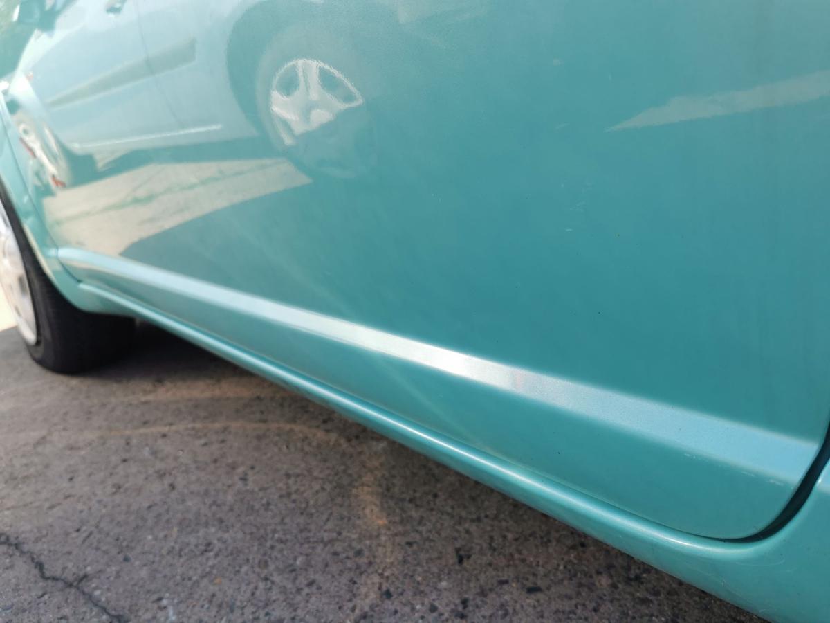Toyota Yaris XP10 Fahrertür Tür Autotür vorn links 3T 764 Light Aqua Japan DELLE