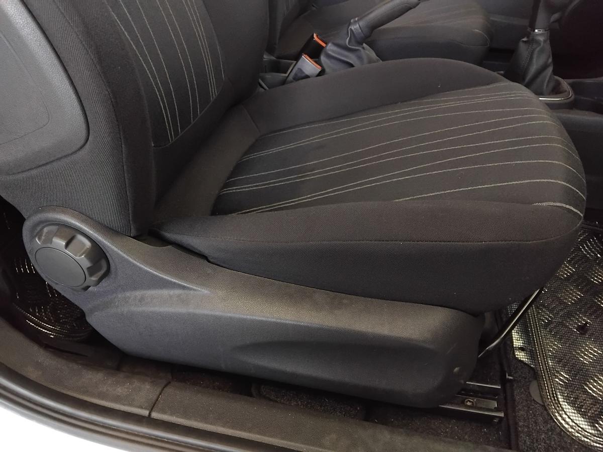 Opel Corsa D original Sitz vorn rechts Beifahrersitz Stoff anthrazit 3-t&uuml;rig BJ2007