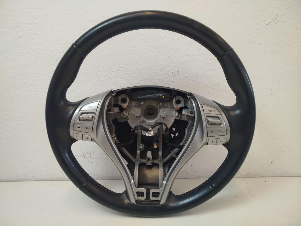 Nissan Qashqai J11 Lenkrad Lederlenkrad mit Multifunktion 3 Speichen OEM