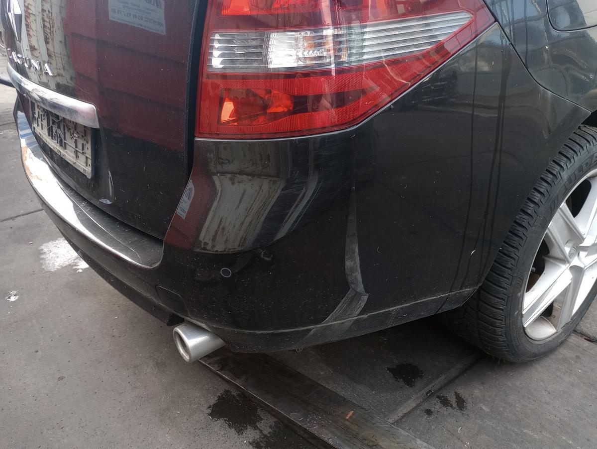 Renault Laguna 3 Grandtour orig Stoßstange Stossfänger hinten 676 Bj 2010