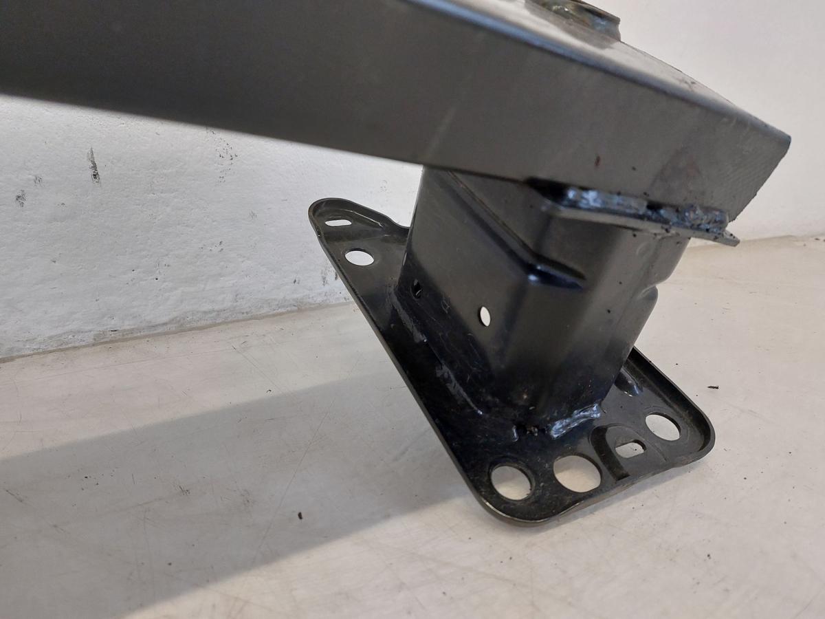 Hyundai i30 PD Mild Hybrid Tr&auml;ger Sto&szlig;f&auml;nger vorn Sto&szlig;stangentr&auml;ger Pralltr&auml;ger