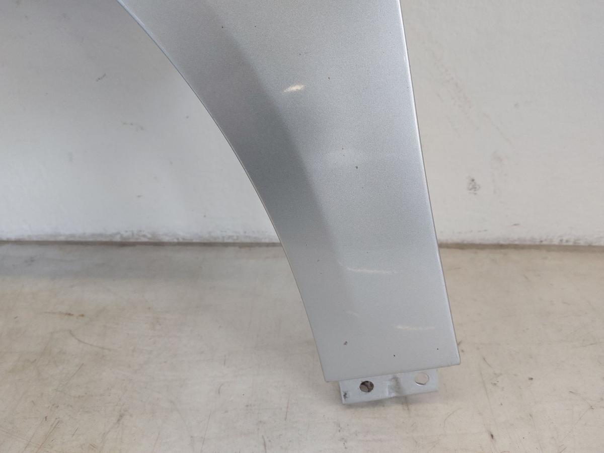VW Passat 3C B6 Kotfl&uuml;gel vorn links Fahrerseite LA7W Reflexsilber Metallic