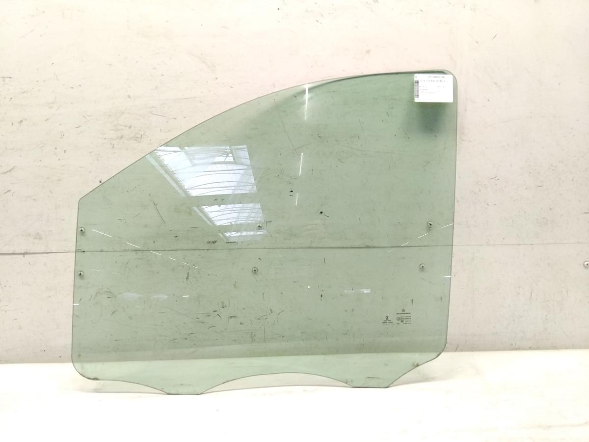 Mercedes Benz Vito 447 T&uuml;rscheibe vorn links gr&uuml;ncolor Bj.2014