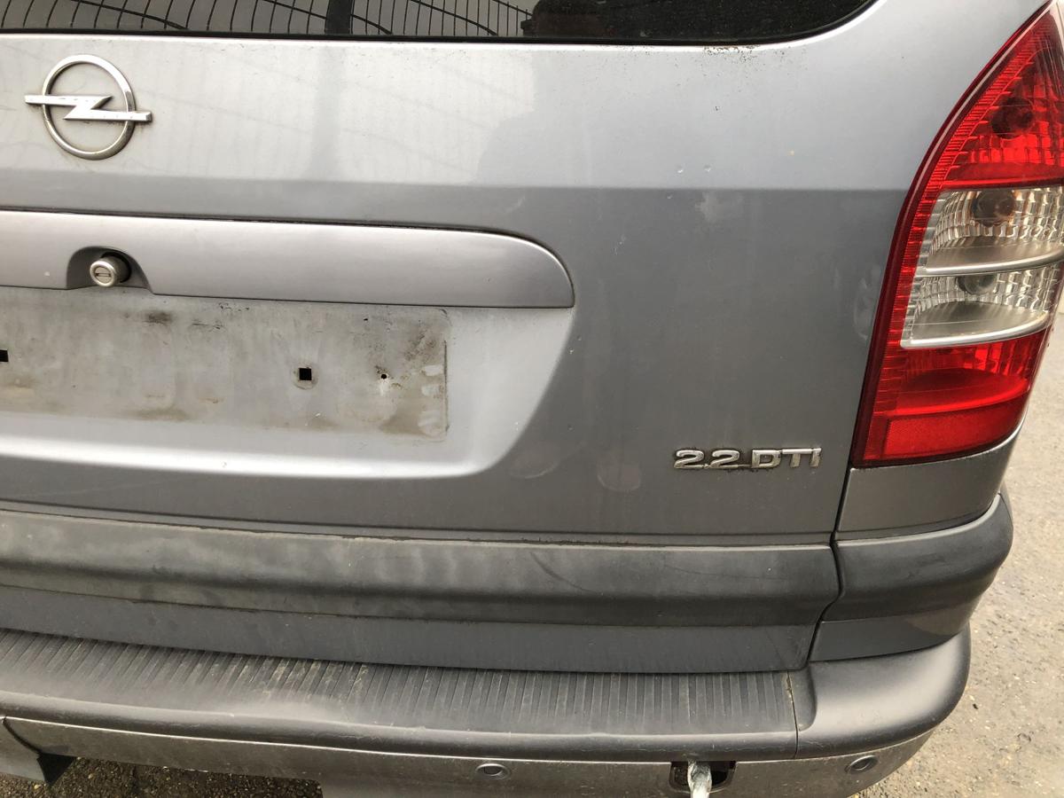 Opel Zafira A Heckklappe mit Scheibe Delle Kofferraumklappe Rohbau Lichtsilber