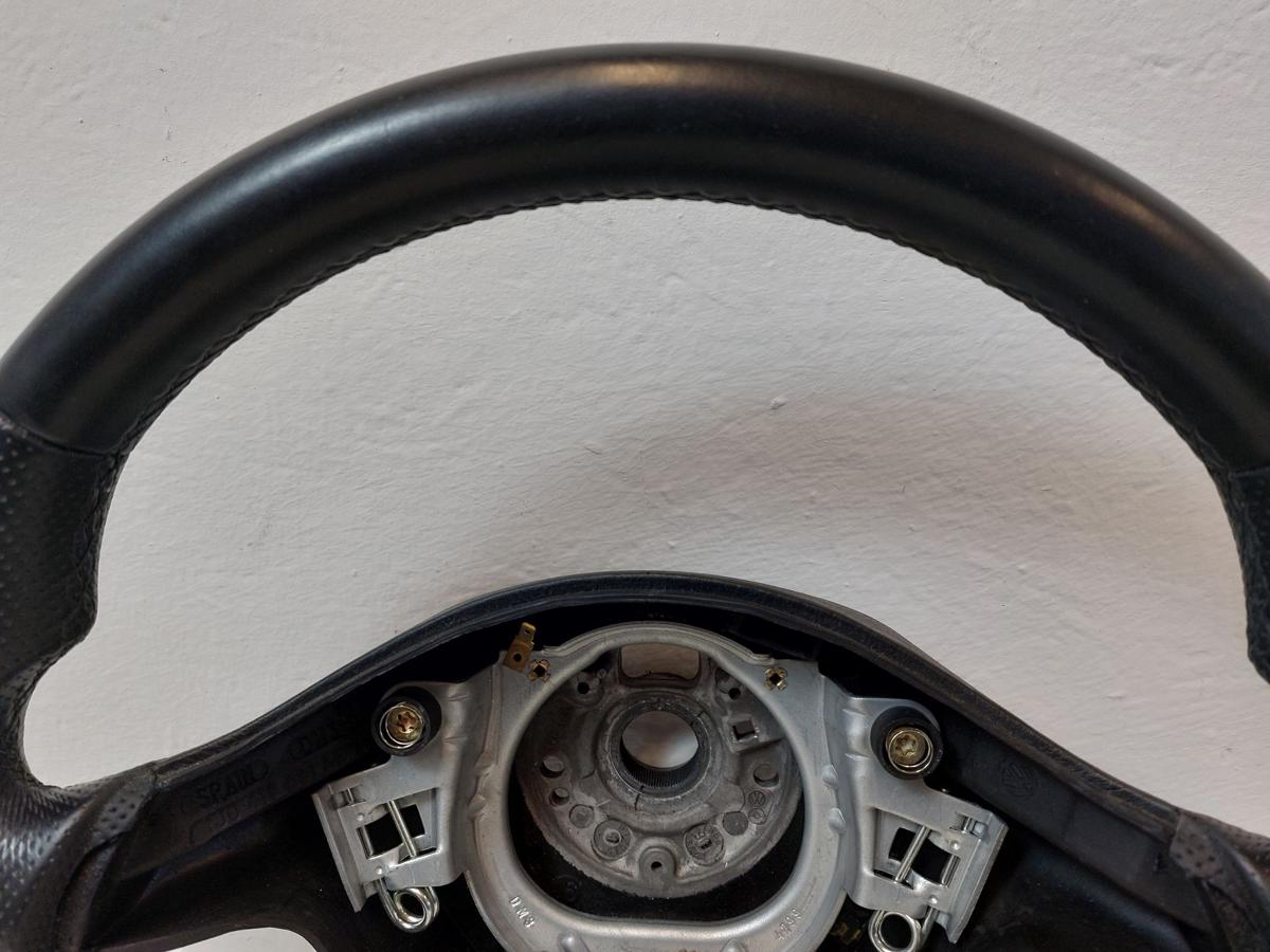 VW Passat 3B 3BG Golf 4 1J Bora Lederlenkrad unten abgeflacht Lenkrad Leder