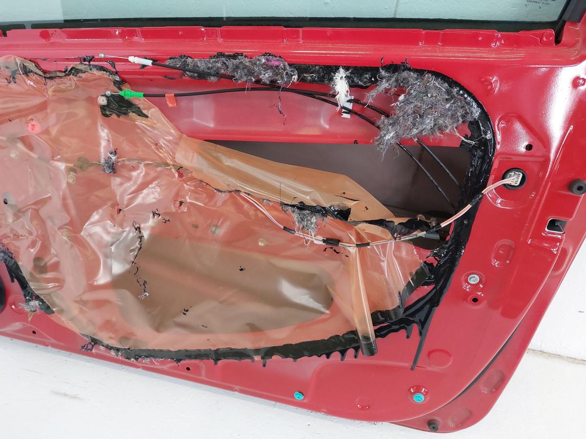 Toyota Yaris XP9 T&uuml;r vorn rechts Beifahrert&uuml;r nur f&uuml;r 3 t&uuml;rer 3P0 Super Red