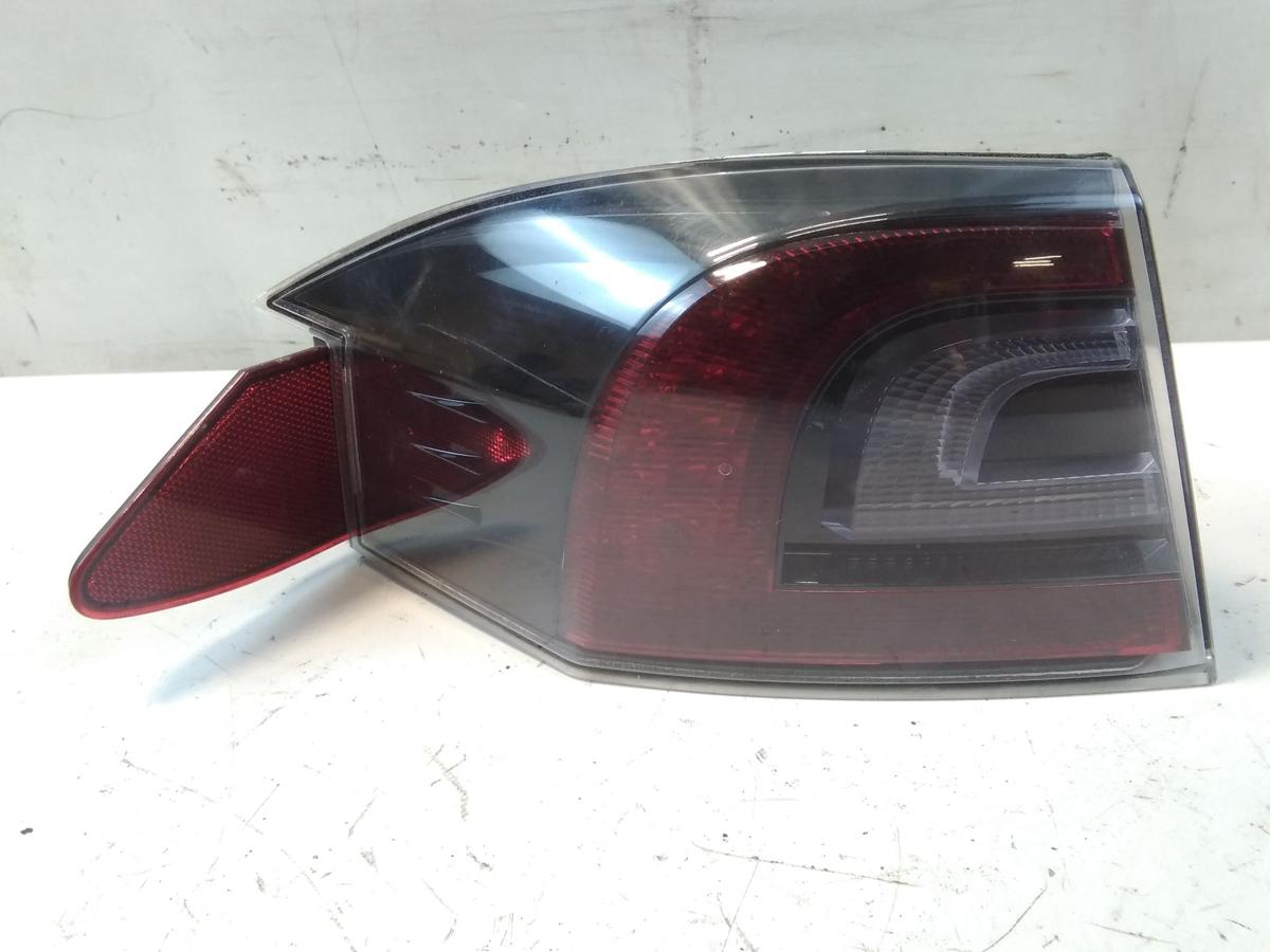 Tesla Model S P85D Bj.2014 original R&uuml;ckleuchte Schlussleuchte links au&szlig;en