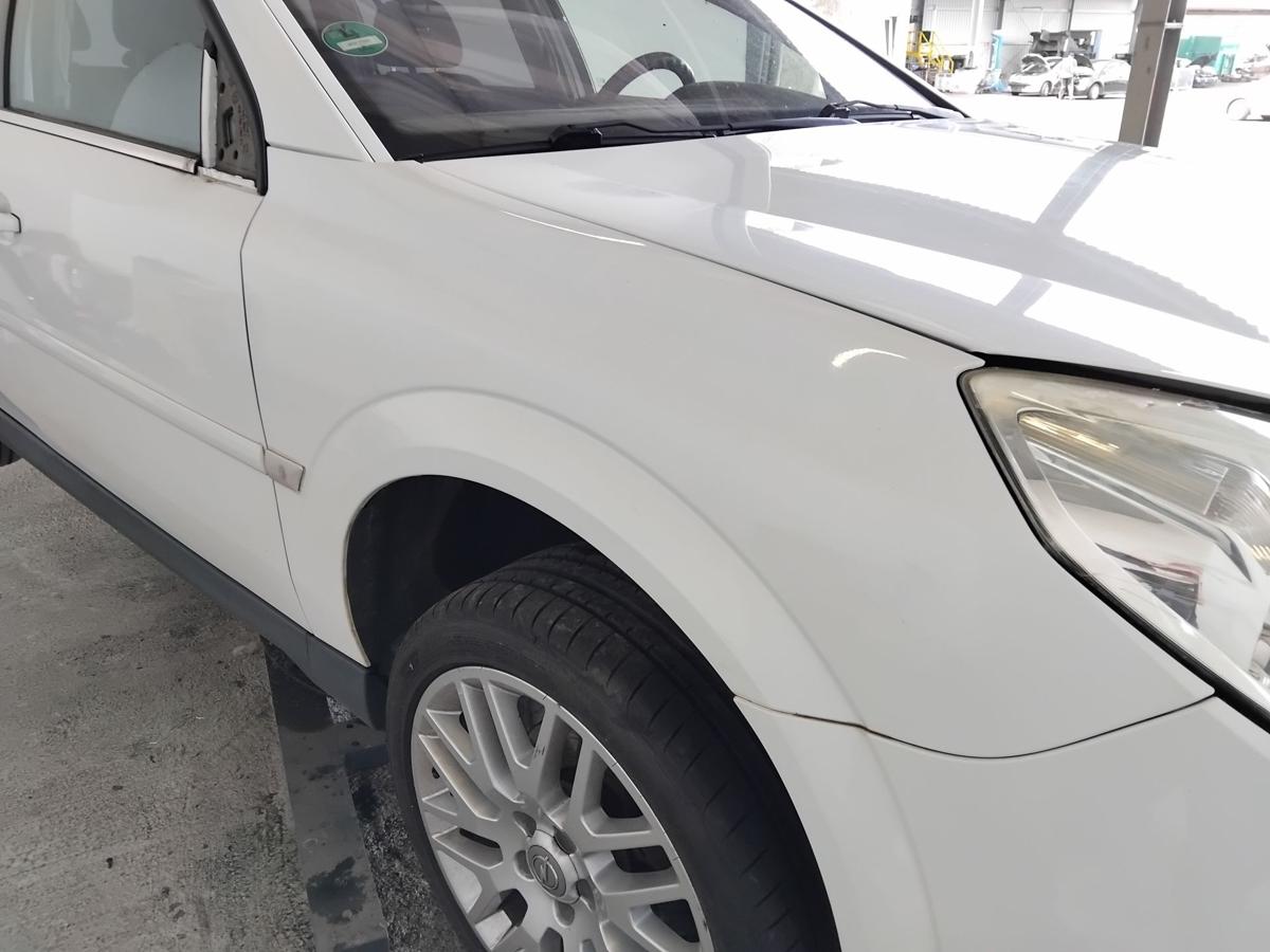 Opel Vectra C Facelift original Kotfl&uuml;gel vorn rechts Z474 Casablancawei&szlig; BJ2007
