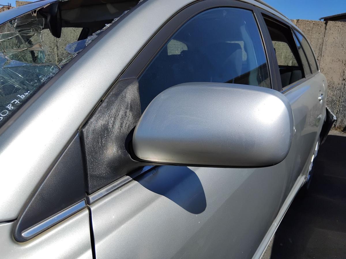 Toyota Avensis T25 orig Au&szlig;enspiegel links elektrisch anklappbar 7polig BJ2005