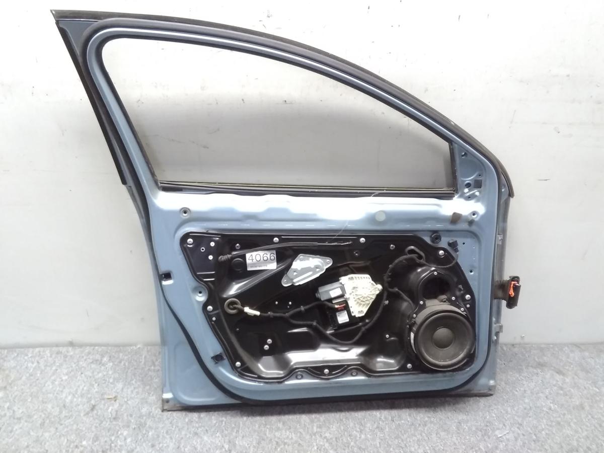 VW Passat 3C T&uuml;r vorn links Fahrert&uuml;r arcticbluesilver LB5M BJ2005