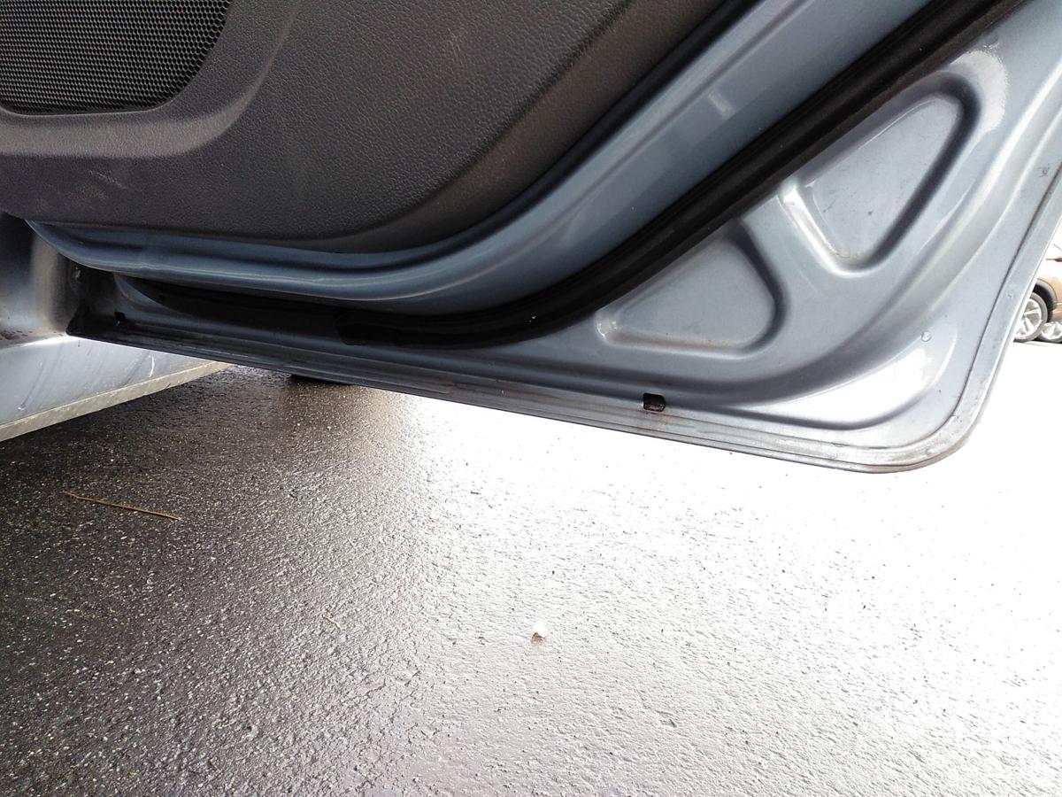 Ford C-Max 1 Tür hinten rechts tonic hellblaumetallic Bj.2006