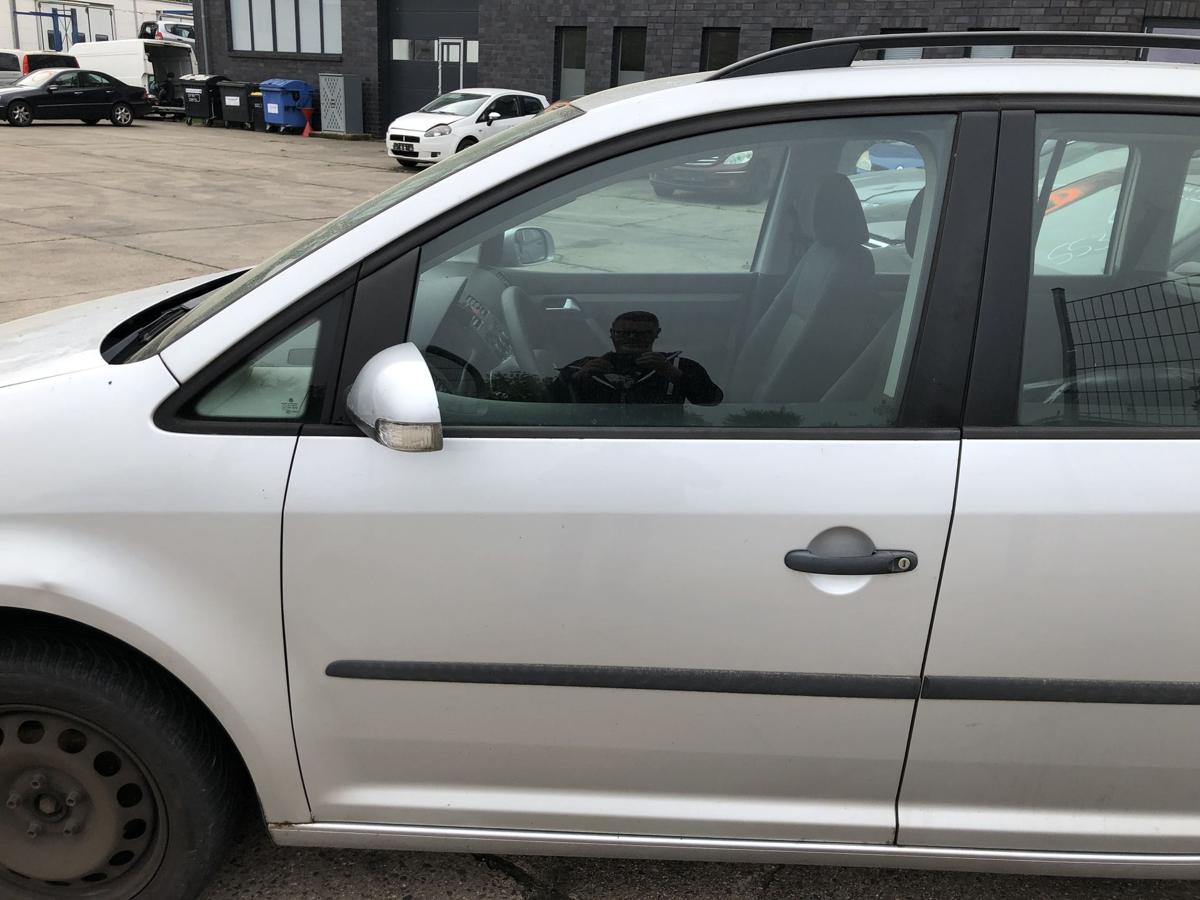 VW Touran 1T 1T2 GP T&uuml;r vorn links Fahrert&uuml;r im Rohbau LA7W Reflexsilber Met