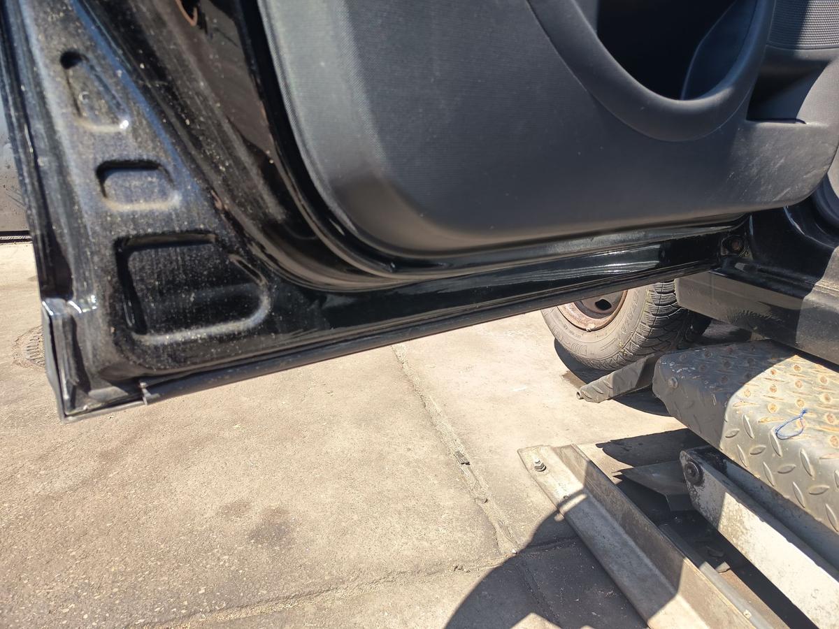 Citroen C4 5t&uuml;rig original T&uuml;r vorn links Fahrer Rohbau KTV Perla Nera Bj 2008
