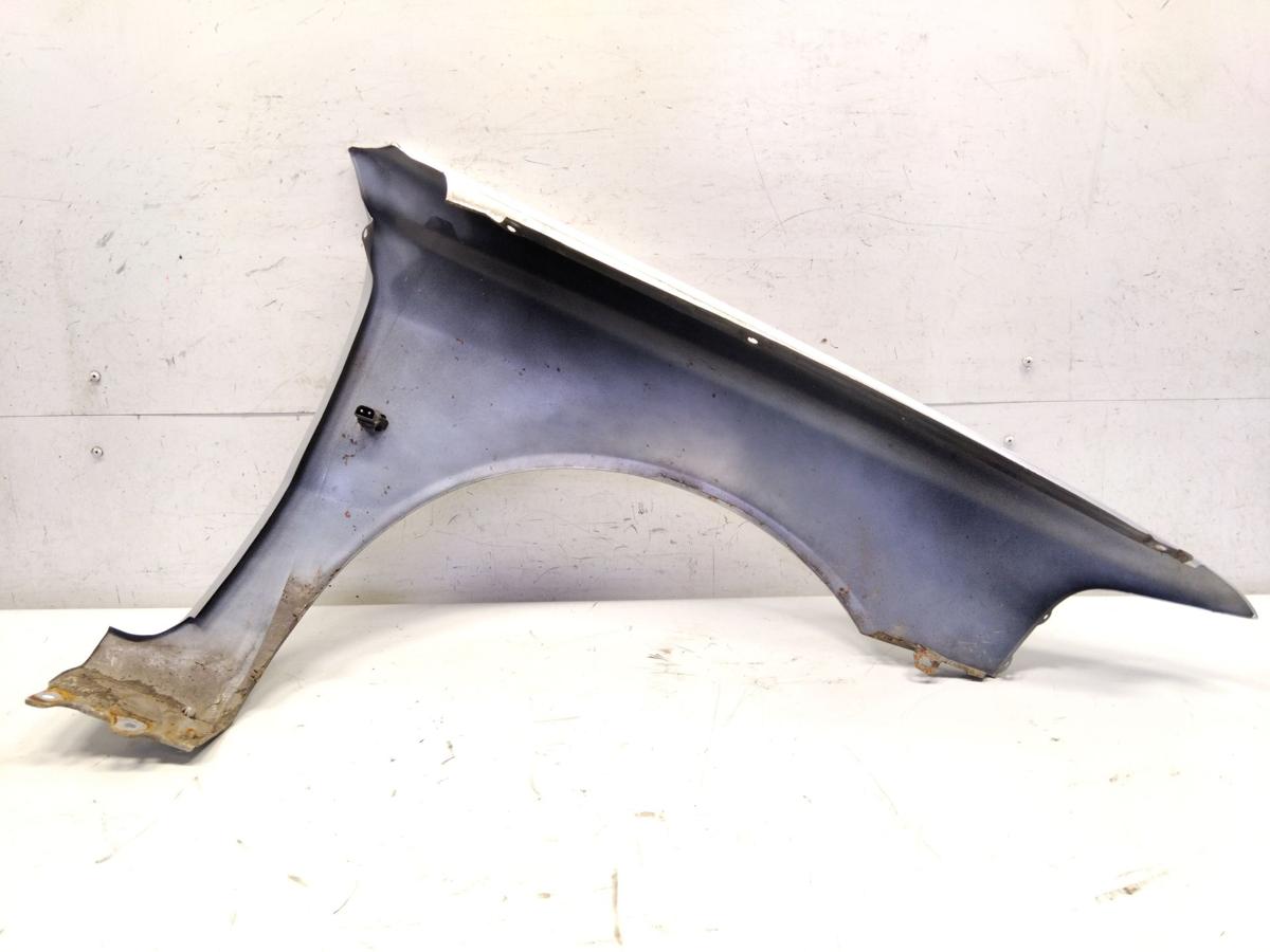 Volvo V40 S40 Facelift original Kotfl&uuml;gel vorn links silber Pure Silver Bj.2002