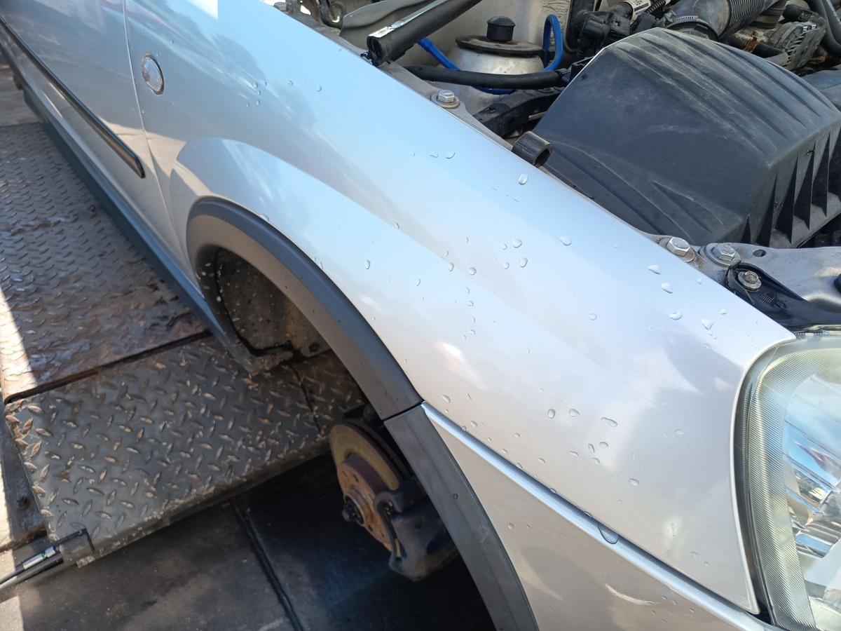 Opel Corsa C original Kotfl&uuml;gel rechts Seitenteil Z157 Starsilber Bj 2005
