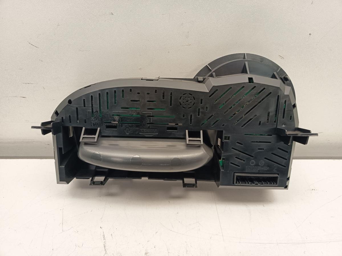 Renault Twingo II orignal Kombiinstrument Tacho 1.1l 43kW Benzin 8200725330