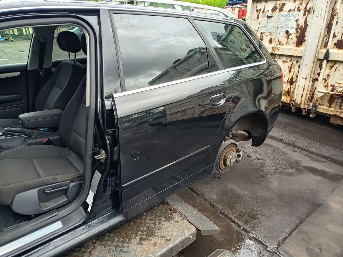 Audi A4 8E B7 Avant original Tür hinten links Fond Z9Y Phantomschwarz Bj 2007