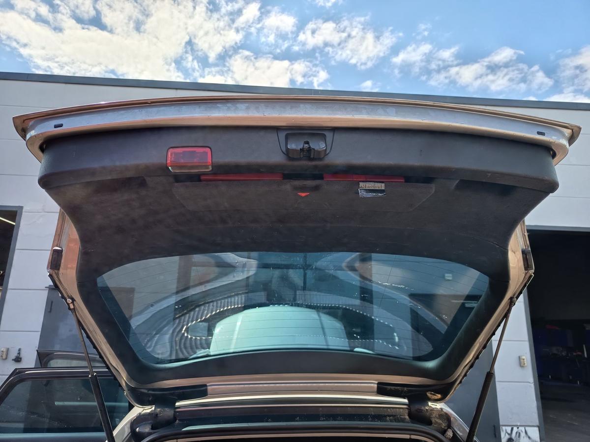 Audi A4 B6 Avant original Heckklappe mit Scheibe Y7Q Atlasgrau Bj 2003