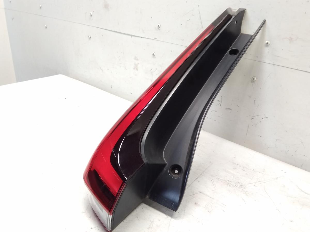 Mitsubishi Eclipse Cross original R&uuml;ckleuchte Schlussleuchte links aussen Facelift