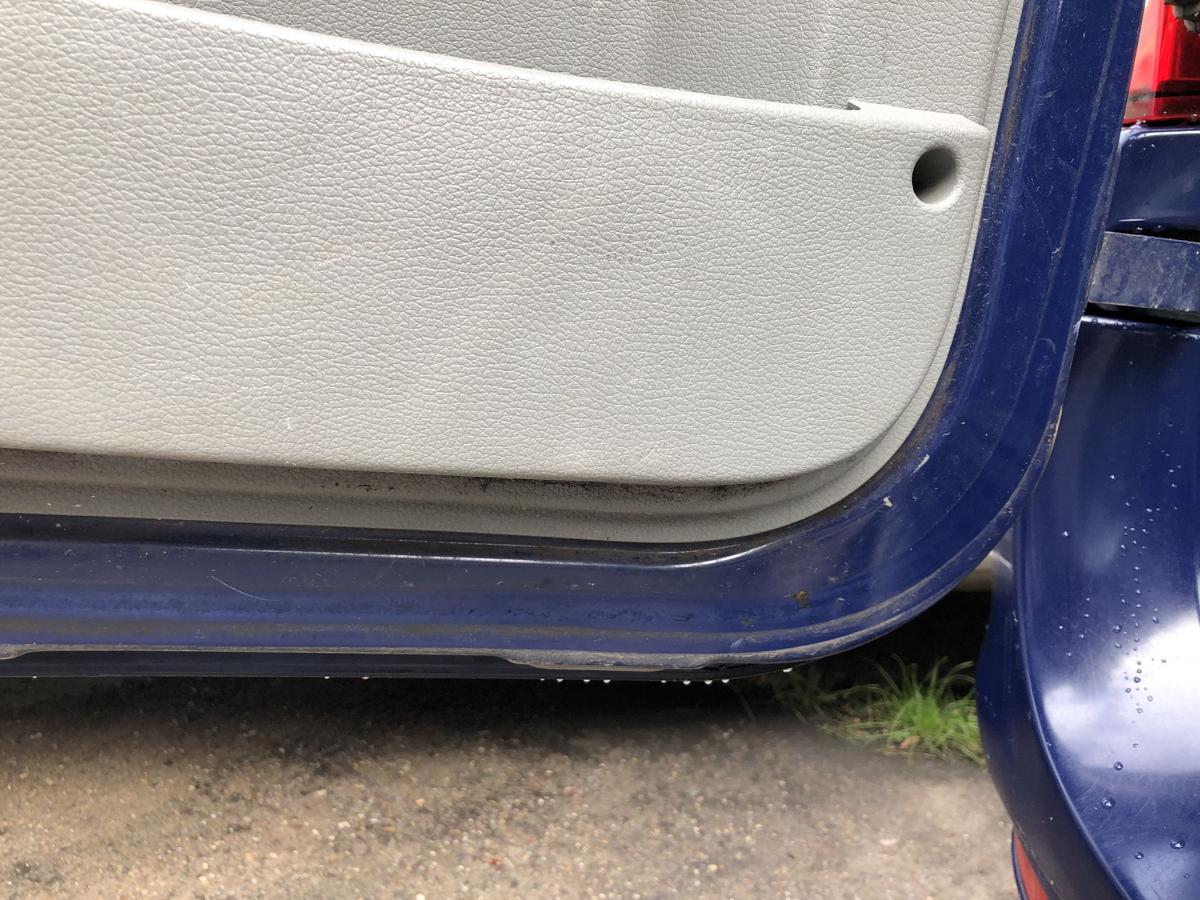 Dacia Logan MCV Hecktür hinten links mit Scheibe Flügeltür OV61H Blue Marine