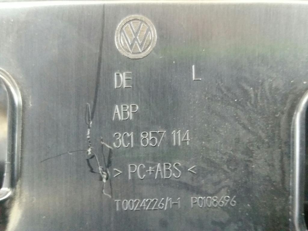 VW Passat 3C Bj.05 Handschuhfach m. CD-Wechsler 3C1857114